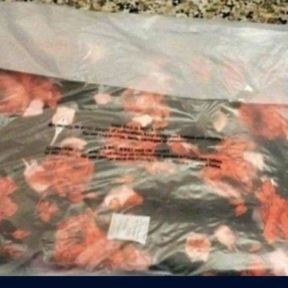 Victoria Secret Large Beautiful Floral Bag with The Signaure Logo. NWT.